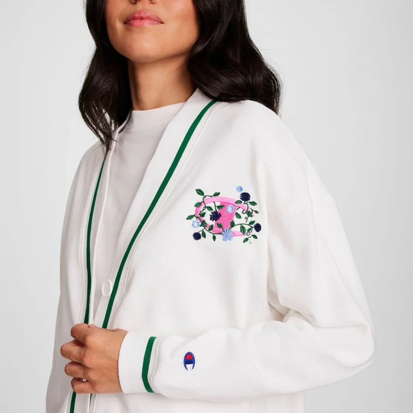 Cárdigan Country Club, con logotipo «C» floral bordado