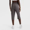 Pantalones capri ligeros de estar por casa, con el C Logo